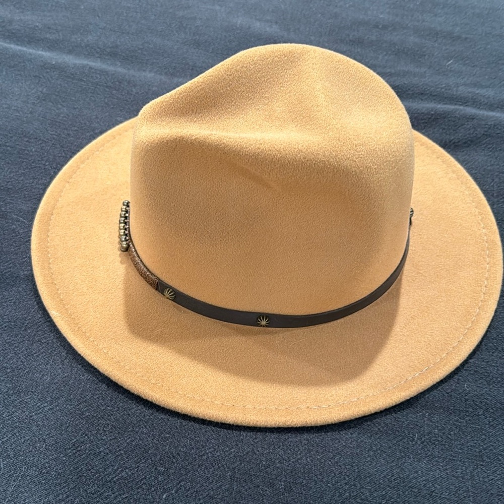 New hat with tags and adjuster